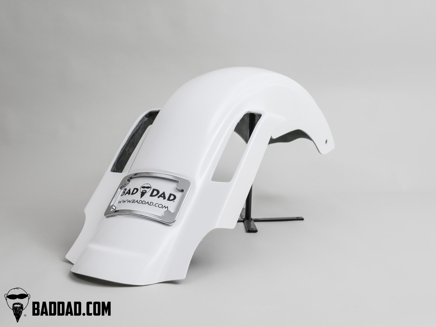 Vantage Series Fender with OEM lights