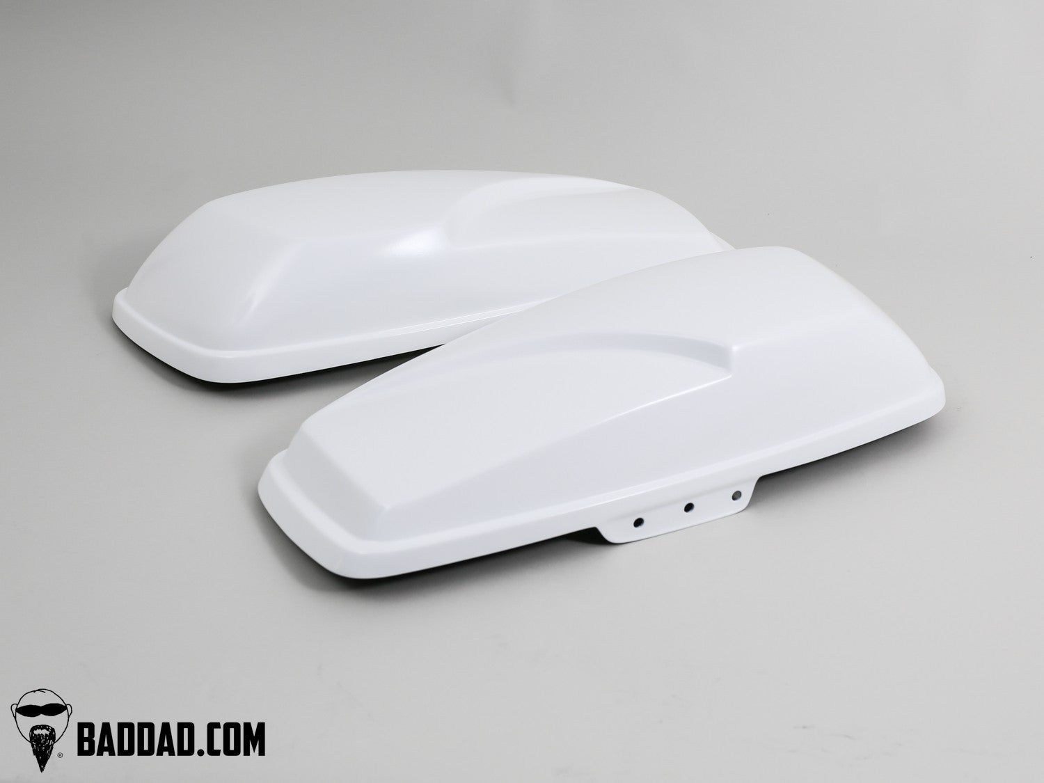Pair of white classic saddlebag lids for Street Glide and Road Glide baggers