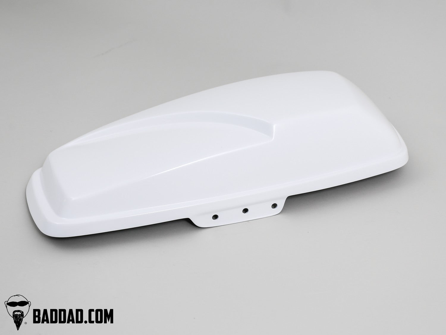 White classic saddlebag lid, side profile view