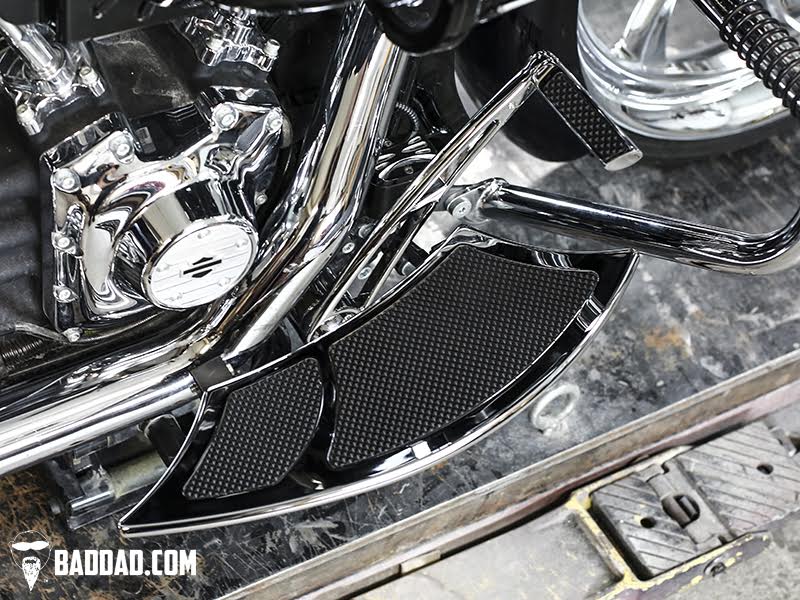 Forward Controls with Toe Shifter & 992 Floorboard Kit (Dealer)