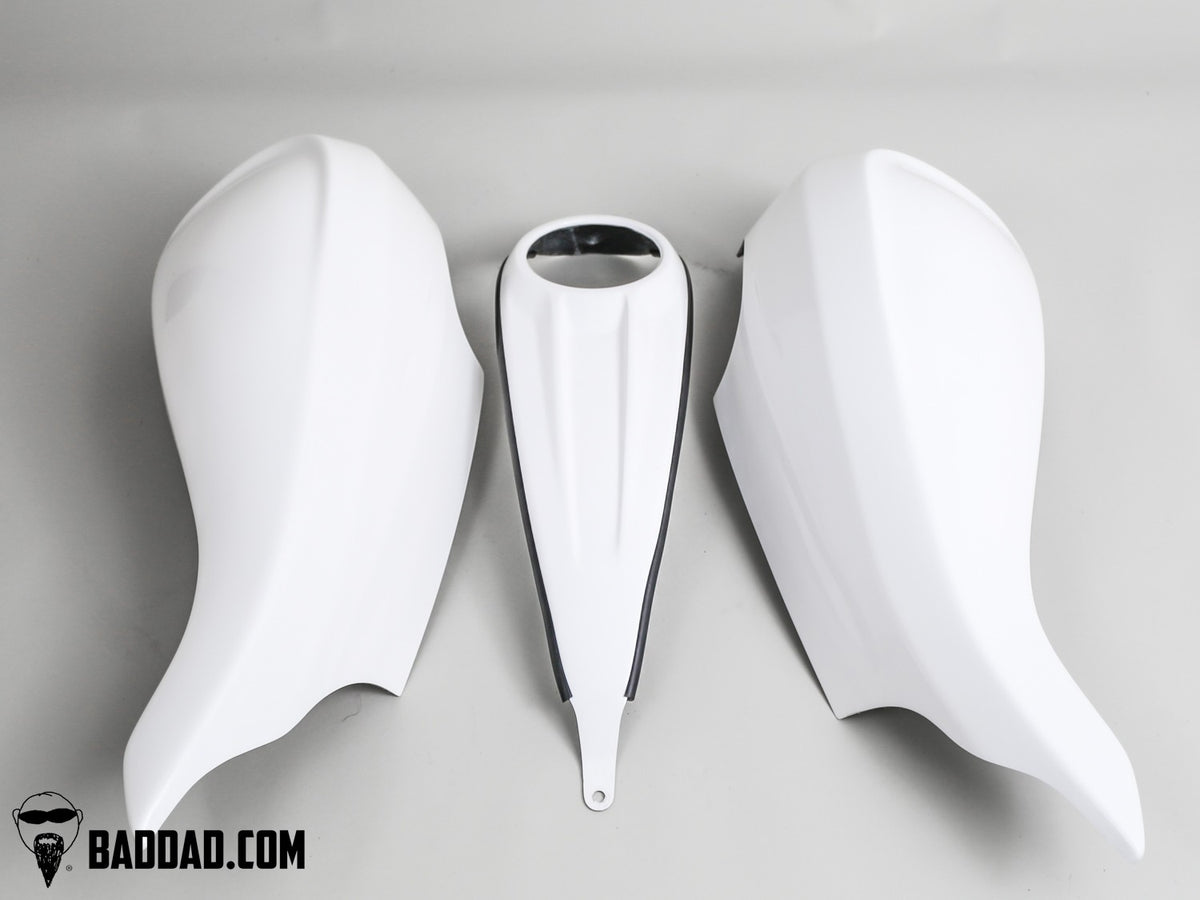 Vantage Series Stretched Tank Kit with stretched tank shroud and Vantage Series Dash, unpainted