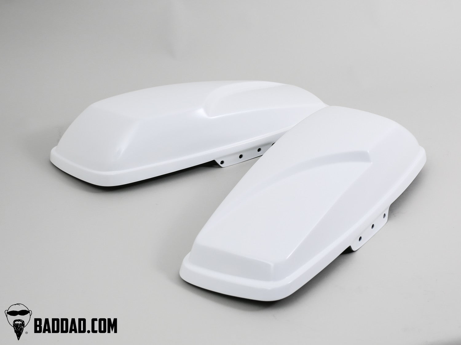 Pair of classic saddlebag lids for Road Glide and Road King baggers