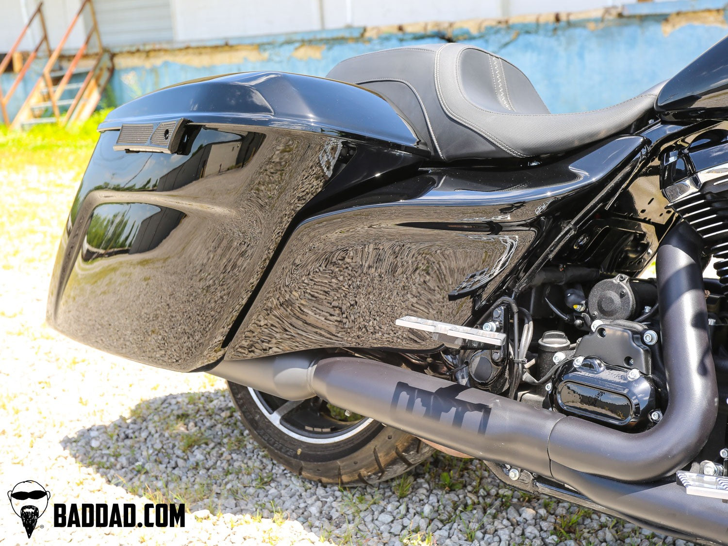 Close-up of Vantage Series saddlebag with LED taillight